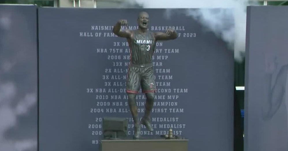 Miami Heat pay tribute to Dwyane Wade with statue outside team's arena