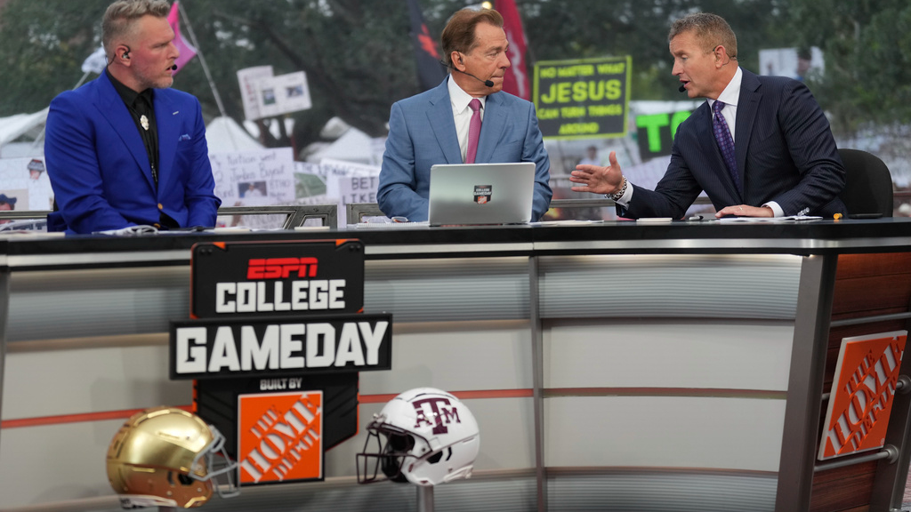 ESPN College Gameday celebrity guest picker for OU-Michigan is a former OU star