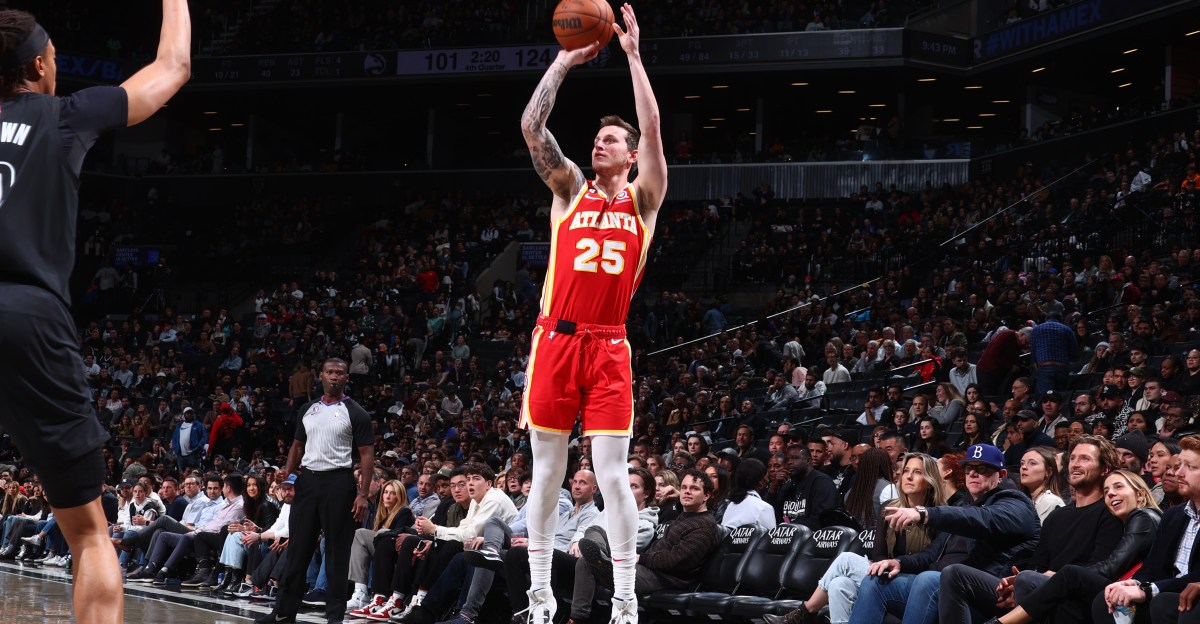 Knicks sign Garrison Matthews to training camp deal