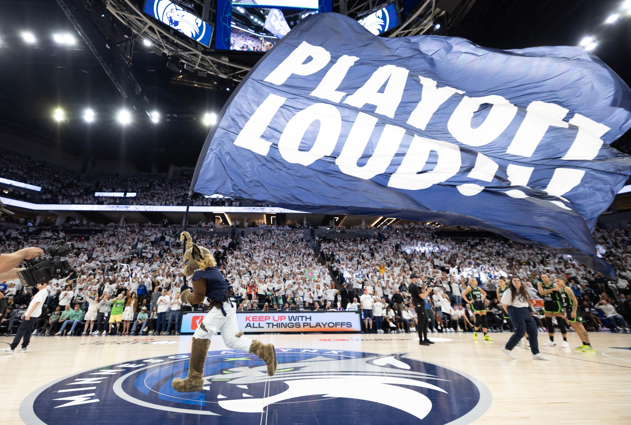 MINNEAPOLIS, MN - OCTOBER 18: Mascot Prowl of the Minnesota Lynx waves a flag during the game against the New York Liberty during Game Four of the 2024 WNBA Finals on October 18, 2024 at Target Center in Minneapolis, Minnesota. NOTE TO USER: User expressly acknowledges and agrees that, by downloading and or using this Photograph, user is consenting to the terms and conditions of the Getty Images License Agreement. Mandatory Copyright Notice: Copyright 2024 NBAE (Photo by Choua Yang/NBAE via Getty Images)