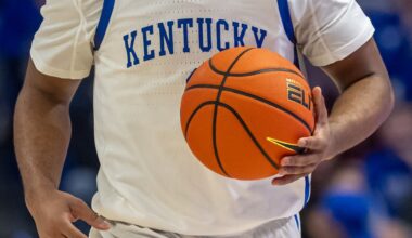 Hawks (at last) sign Butler, Malik Williams