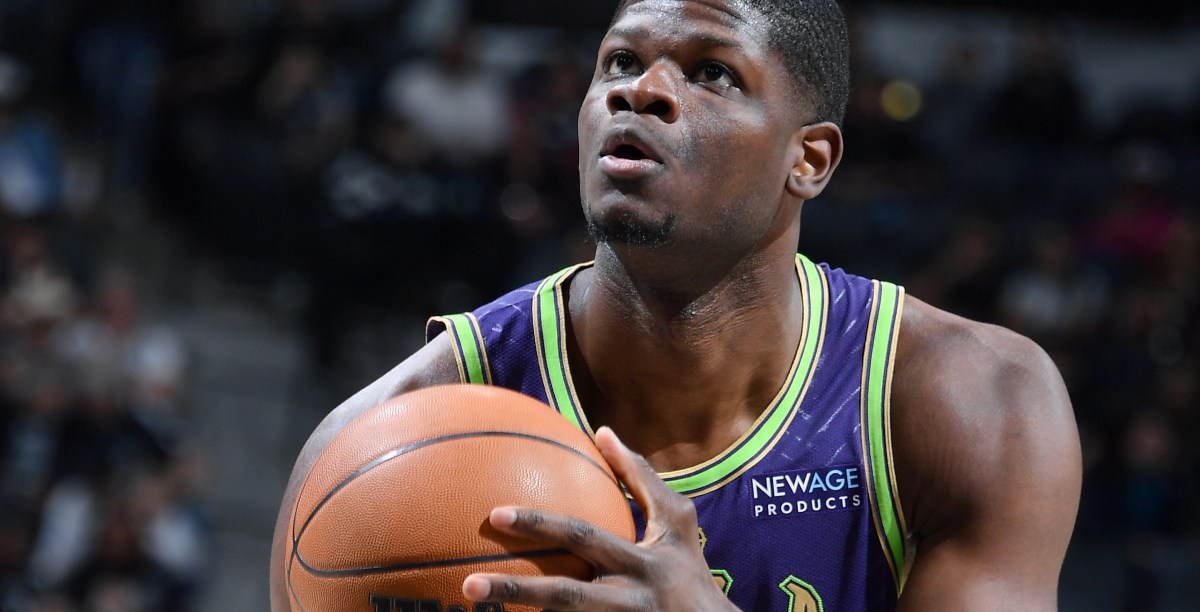 Utah Jazz sign Mo Bamba