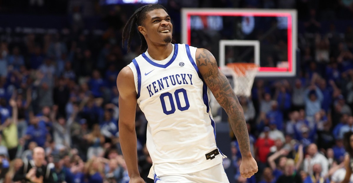Kentucky Basketball gets a preseason top-5 ranking and a starting lineup projection