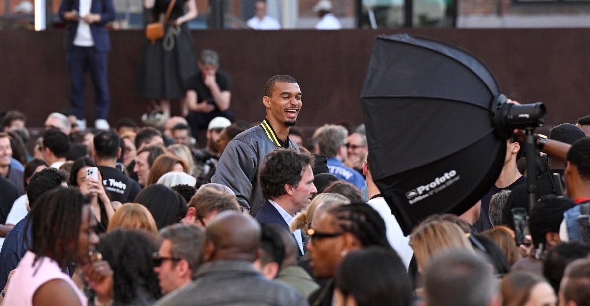 Victor Wembanyama visits NASA | Pounding The Rock