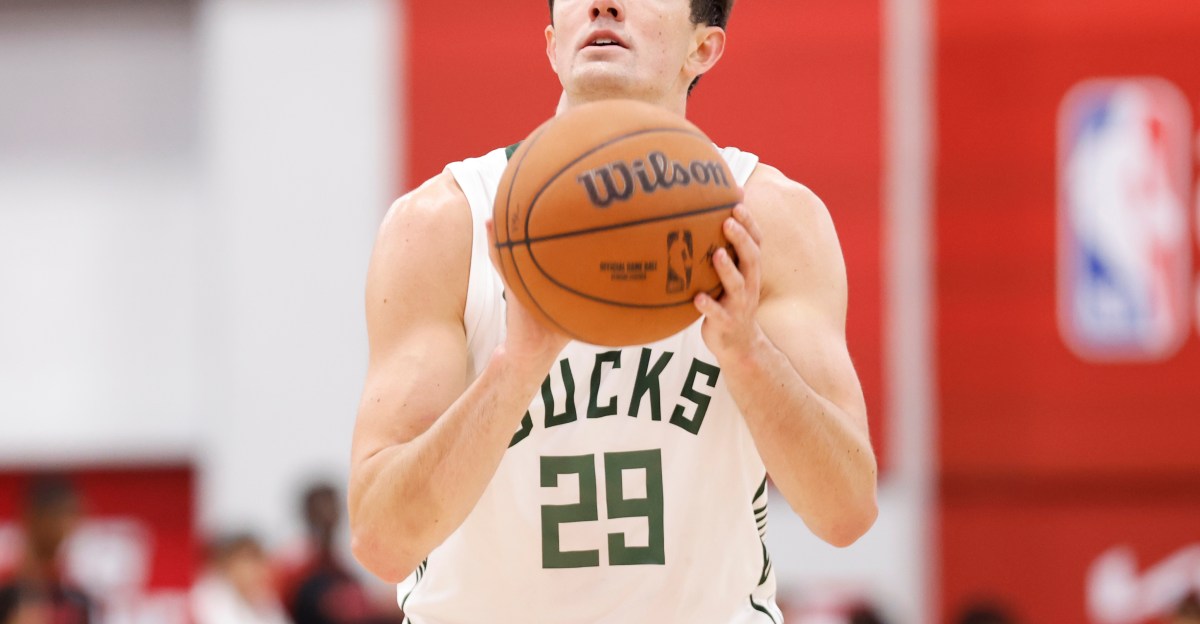 NBA Free Agency: Milwaukee Bucks sign Cormac Ryan to training camp deal