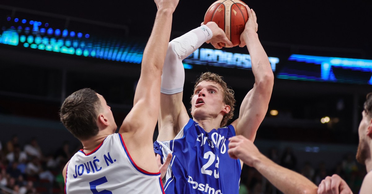 Former Arizona bigs Lauri Markkanen, Azuolas Tubelis advance to EuroBasket quarterfinals
