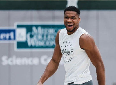 “You’re a family”- Giannis Antetokounmpo’s warm gesture towards an Italian fan brings out his humble side