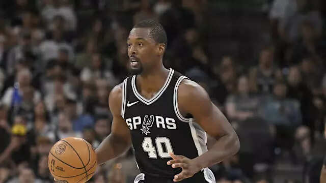 Harrison Barnes of the Spurs