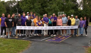 Southern Indiana city dedicates park basketball courts to state championship teams