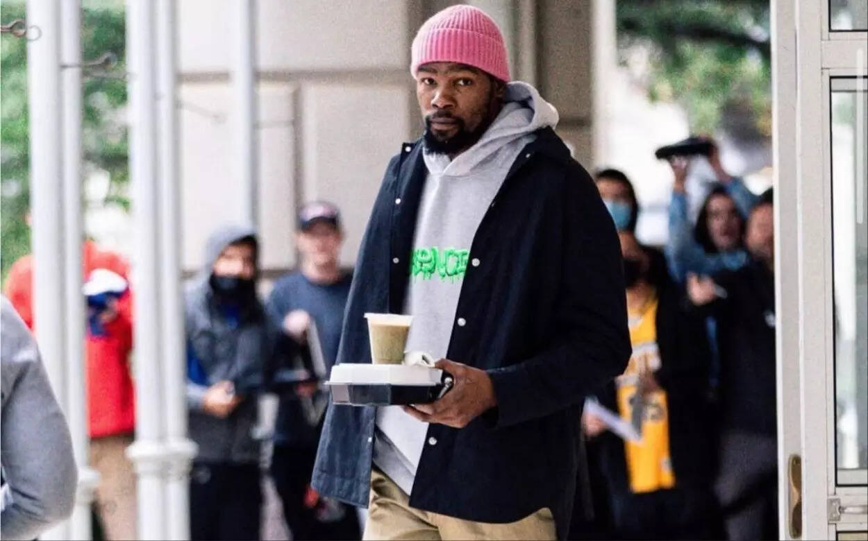 Kevin Durant is an NBA legend (Image via Instagram / @easymoneysniper) Kevin Durant is an NBA legend