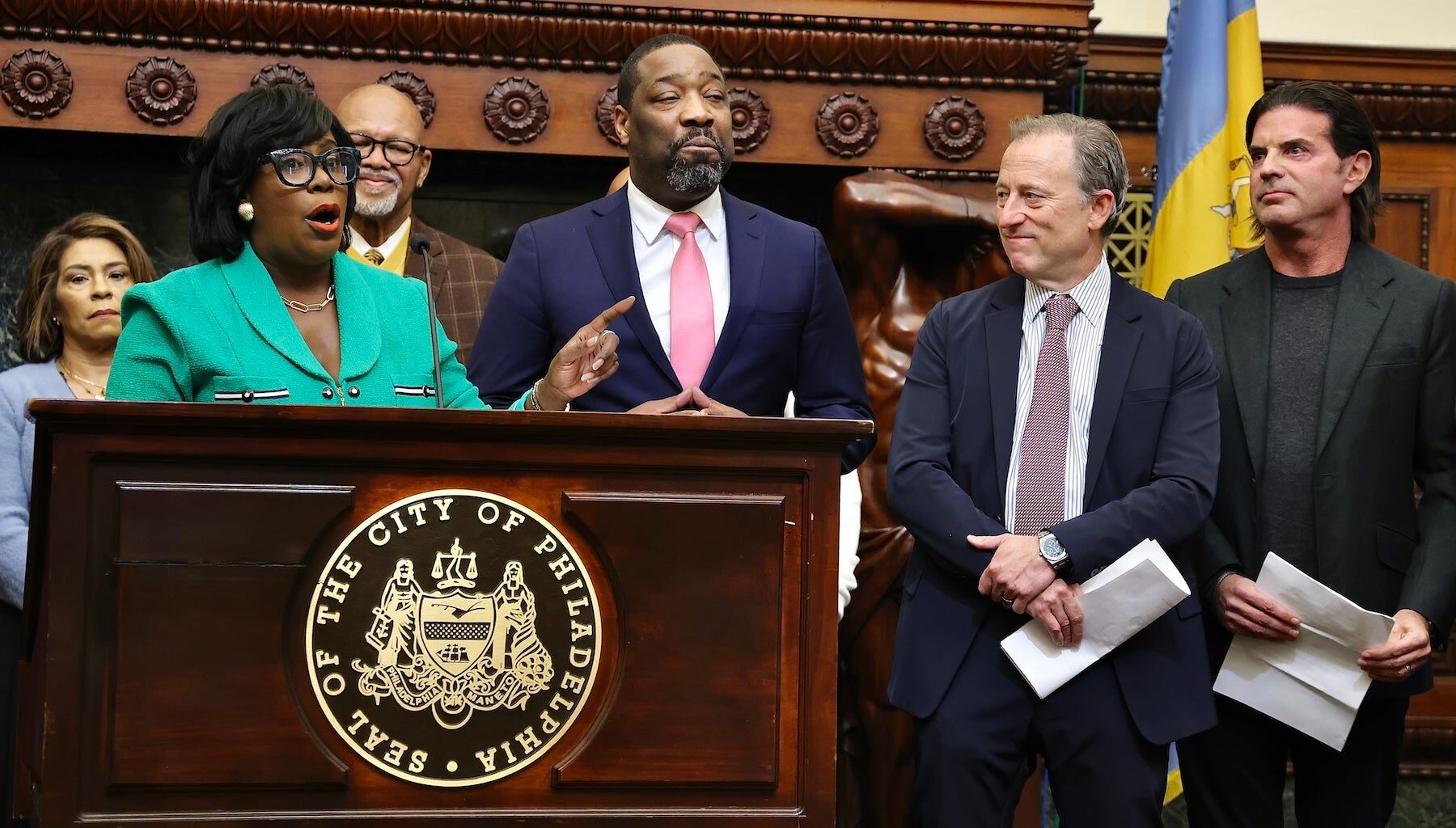 Sixers abandon Center City arena to stay in South Philly