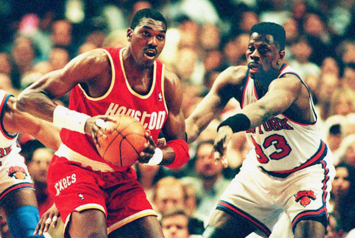 Patrick Ewing vs. Hakeem Olajuwon