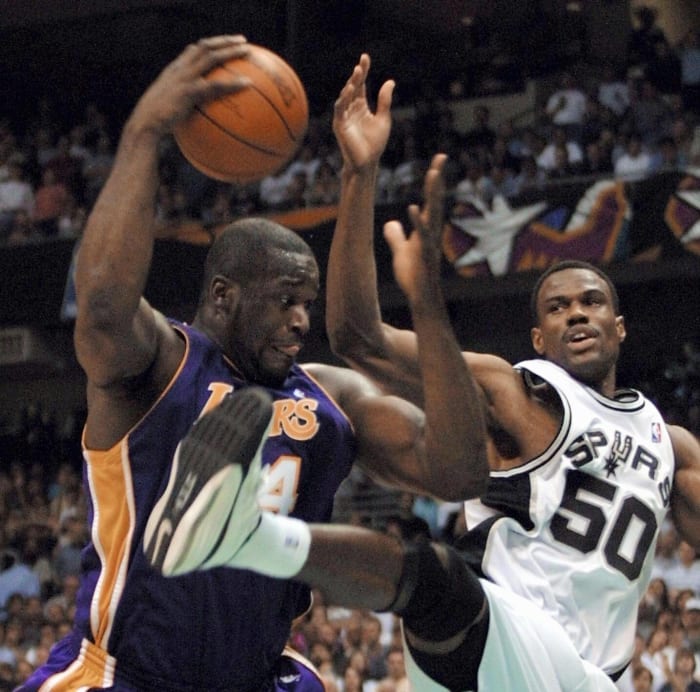 Shaquille O’Neal vs. David Robinson