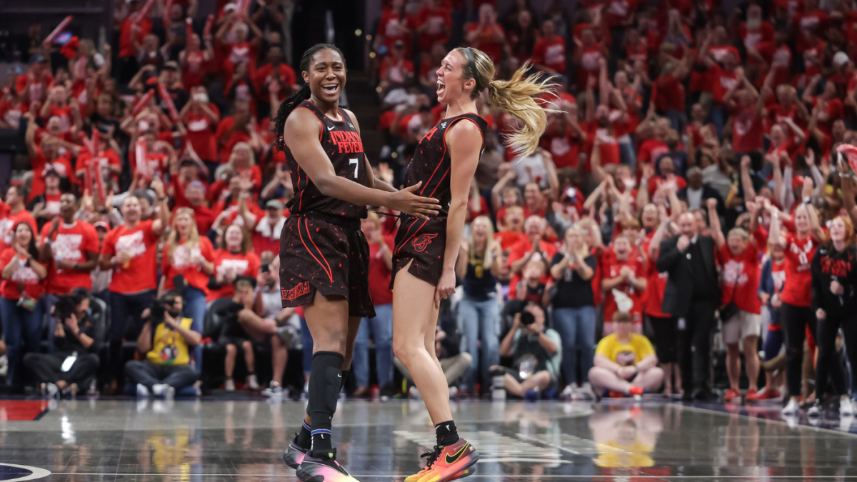 WNBA playoffs: Fever use 'never give up' attitude to stun Dream for first postseason win since 2015