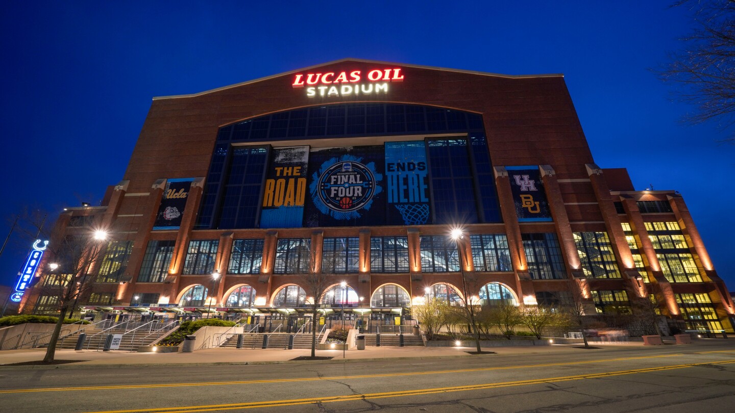 Women's 2028 NCAA Tournament Final Four moved to Lucas Oil Stadium