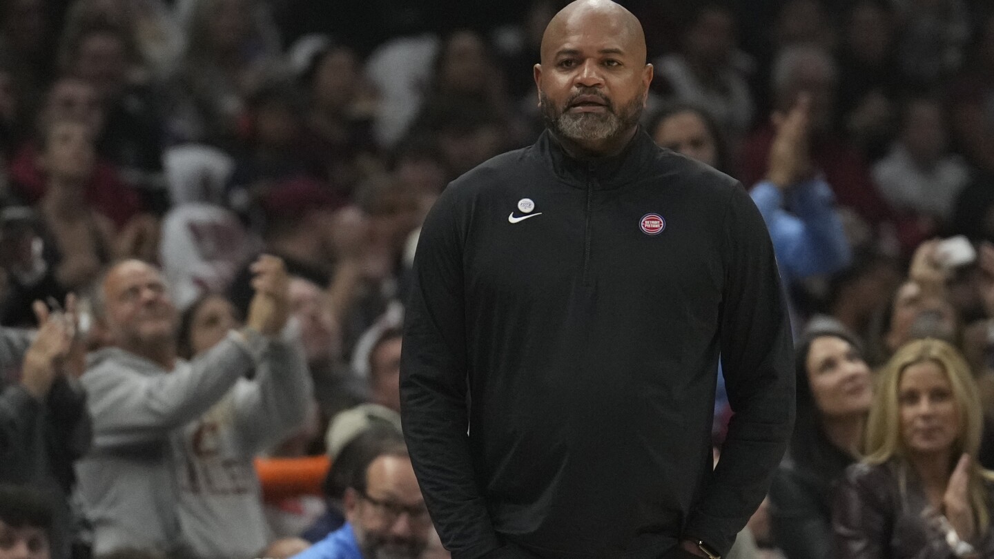 J.B. Bickerstaff returns to Cleveland and gets mixed reaction from fans as Detroit's coach in loss