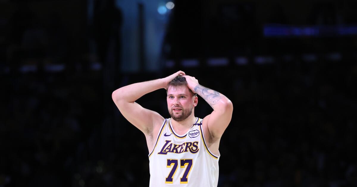 After a Game 1 meltdown, Lakers are still favored but must adapt