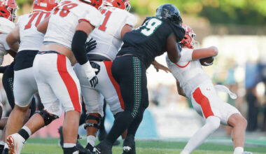 Warriors D-lineman Benton is full of hustle and muscle