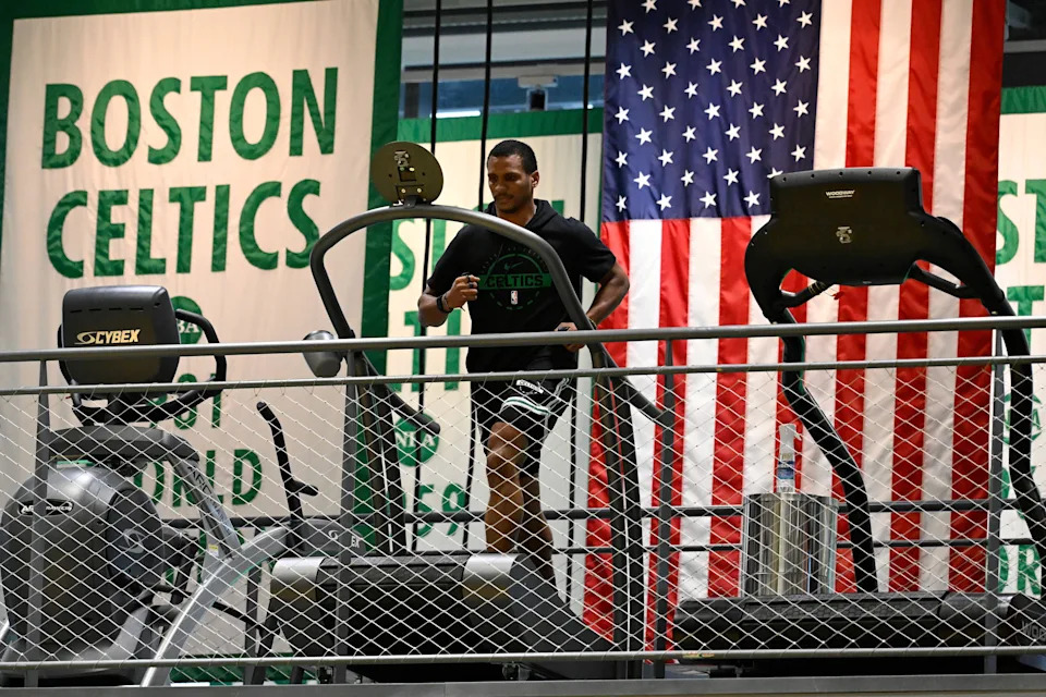Sep 25, 2025; Boston, MA, USA; Boston Celtics head coach Joe Mazzulla runs on a treadmill at the Auerbach Center. Mandatory Credit: Eric Canha-Imagn Images