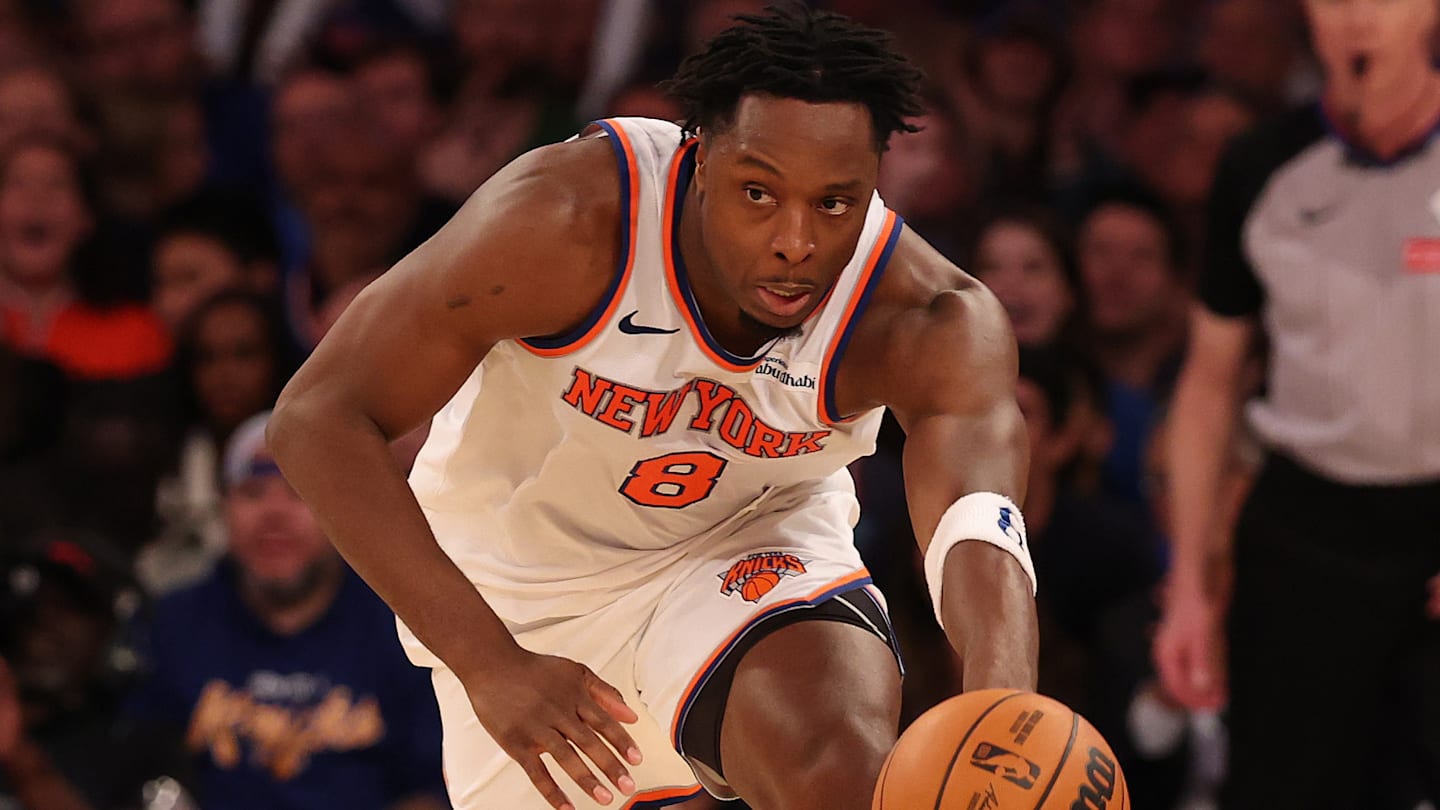 Cleveland Cavaliers v New York Knicks