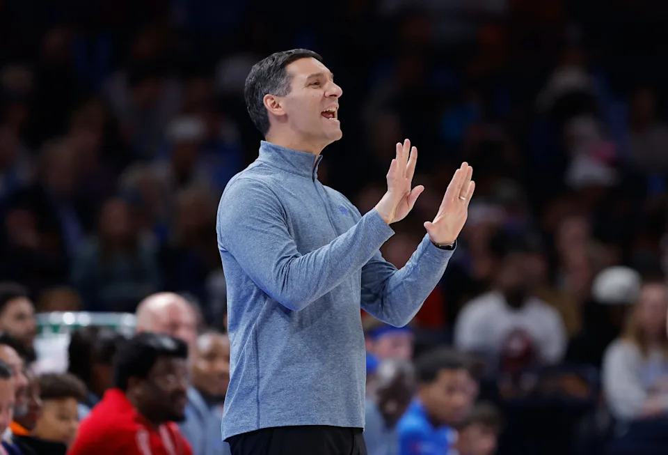 Oct 30, 2025; Oklahoma City, Oklahoma, USA; Oklahoma City Thunder head coach Mark Daigneault gestures to his team during a play against the Washington Wizards during the second half at Paycom Center. Mandatory Credit: Alonzo Adams-Imagn Images