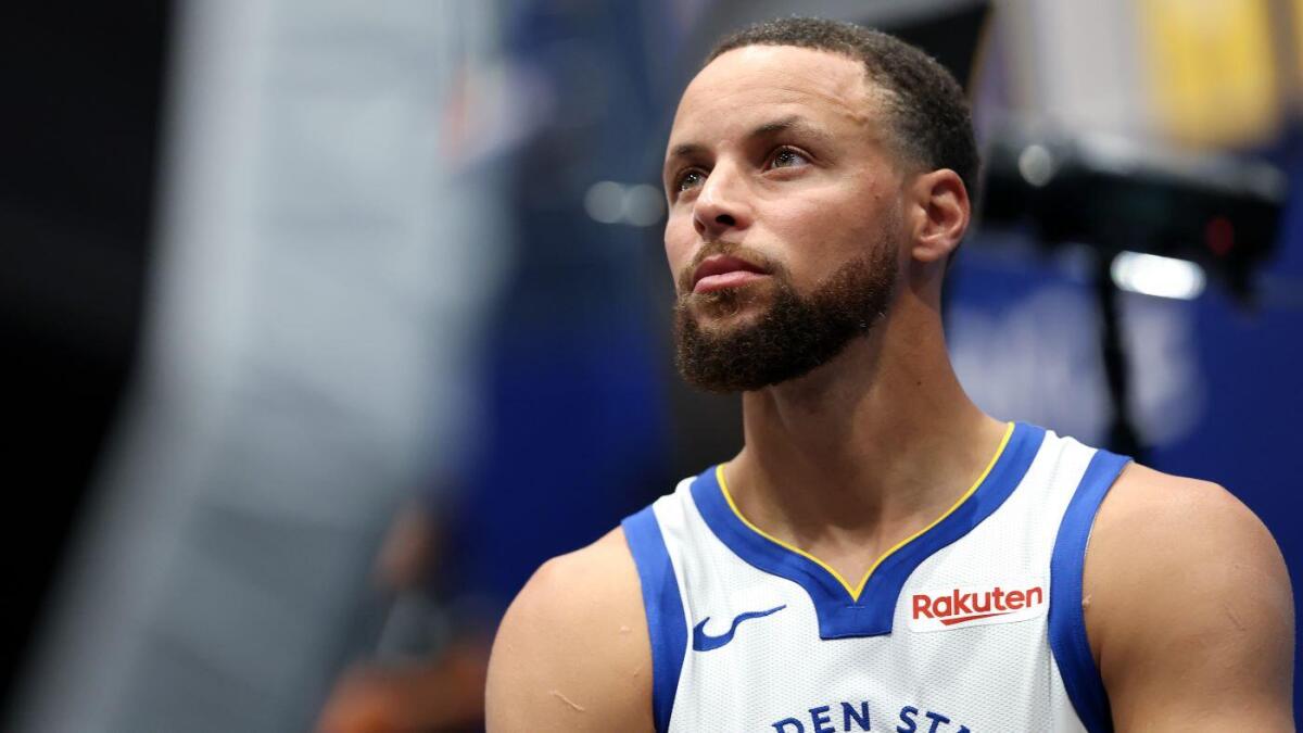 How Stephen Curry's unprecedented longevity forced Warriors to trash their 'two timelines' plan