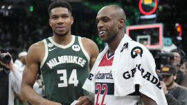 Khris Middleton shows love to Bucks fans in return to Milwaukee: 'I think that's every player's dream'