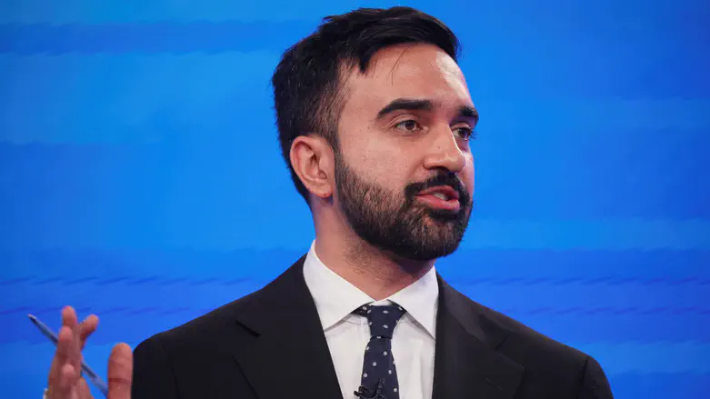 Basketball team warns Mamdani over use of logo