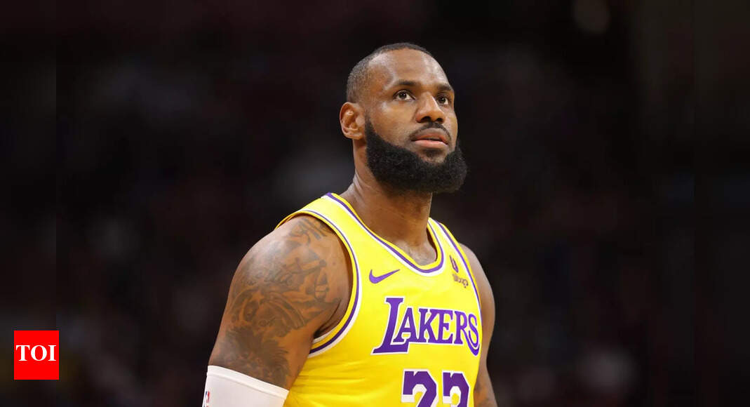 Los Angeles Lakers get no easy days as JJ Redick demands sprinting, crashing and pure physical dominance | NBA News