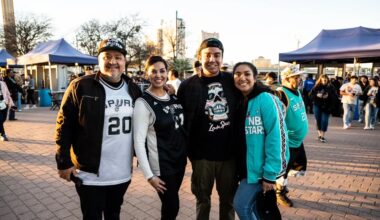 Apparel repping both the Spurs and San Antonio Rodeo banned from voting locations this fall