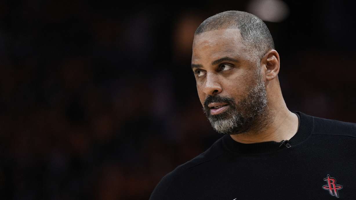 Coach Ime Udoka agrees to a contract extension with the Houston Rockets, AP source says