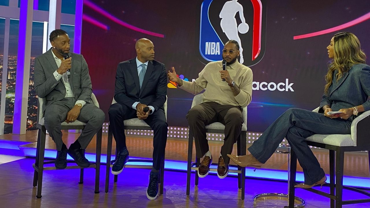 NBA on NBC analysts Reggie Miller, Carmelo Anthony and Jamal Crawford agree: This is the Knicks' year to reach the NBA finals