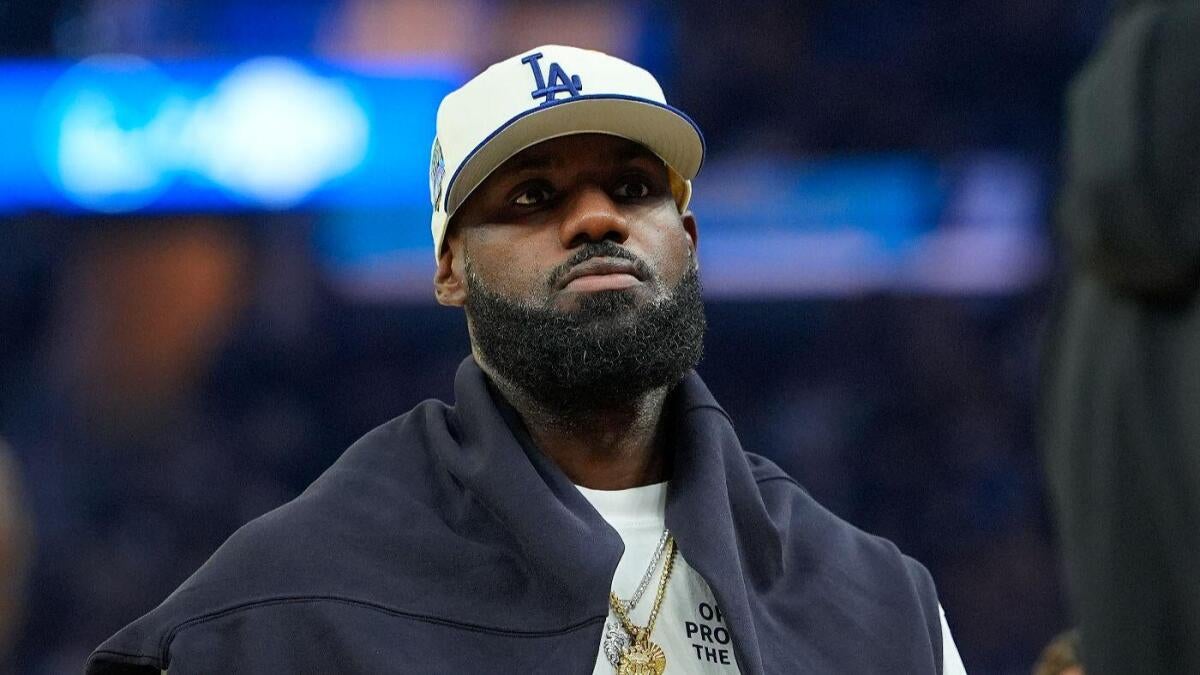 LeBron James injury update: Lakers superstar 'likely' to miss all of preseason, per report