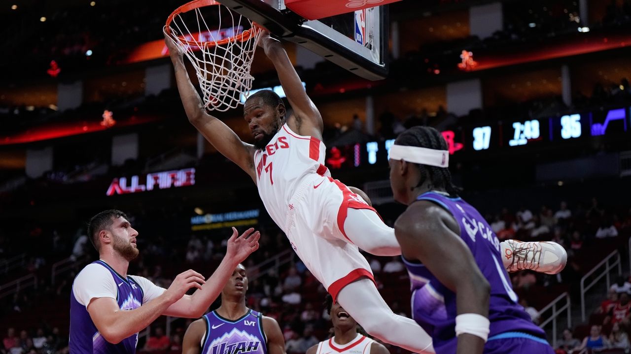 Durant on his preseason debut with Rockets: 'It felt like I've been here for a while'