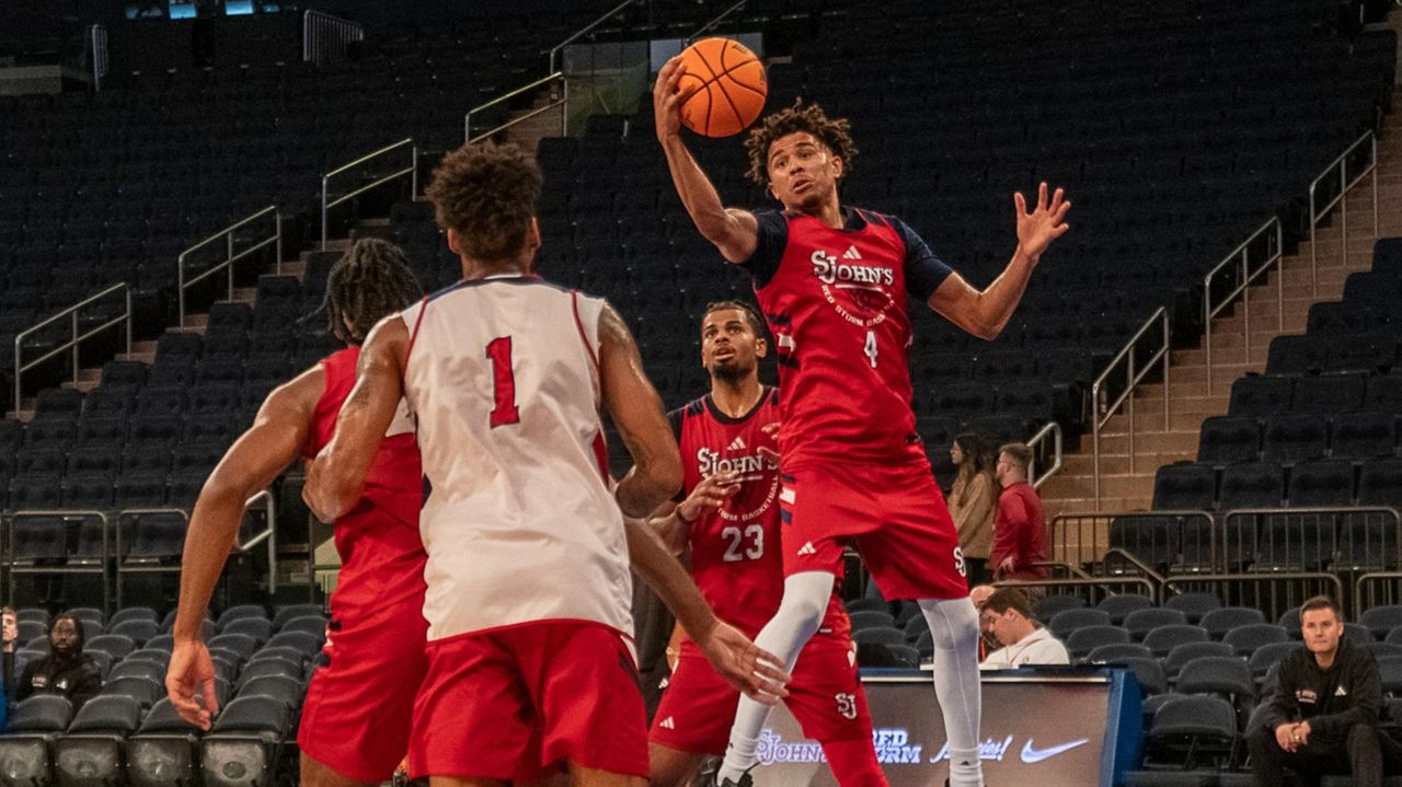 St. John's offense could outshine the defense early