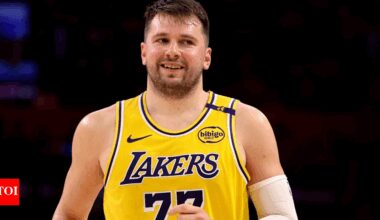 “Doncic show total” - Luka Doncic’s preseason debut generates heartwarming fan reactions as his performance feels like a “holiday” | NBA News