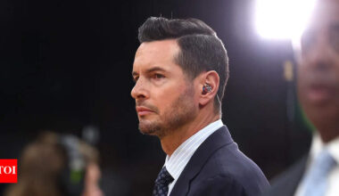 “A little bit frustrating”- JJ Redick slams Los Angeles Lakers for their embarrassing preseason loss to Phoenix Suns | NBA News