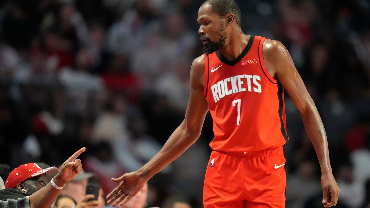 Kevin Durant joins Houston Rockets in blockbuster trade, boosting title hopes