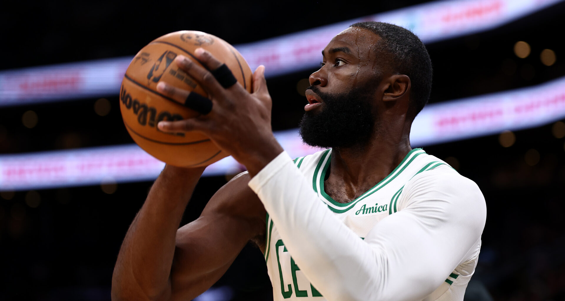 Celtics List Star Day-to-Day After Hamstring Tightness