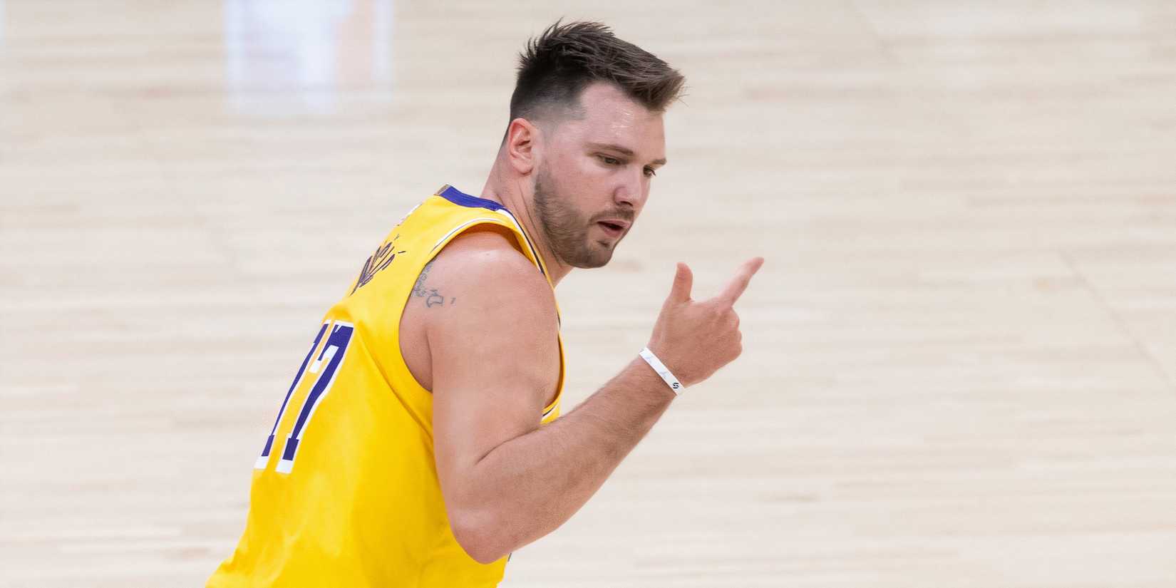 Luka Doncic pointing