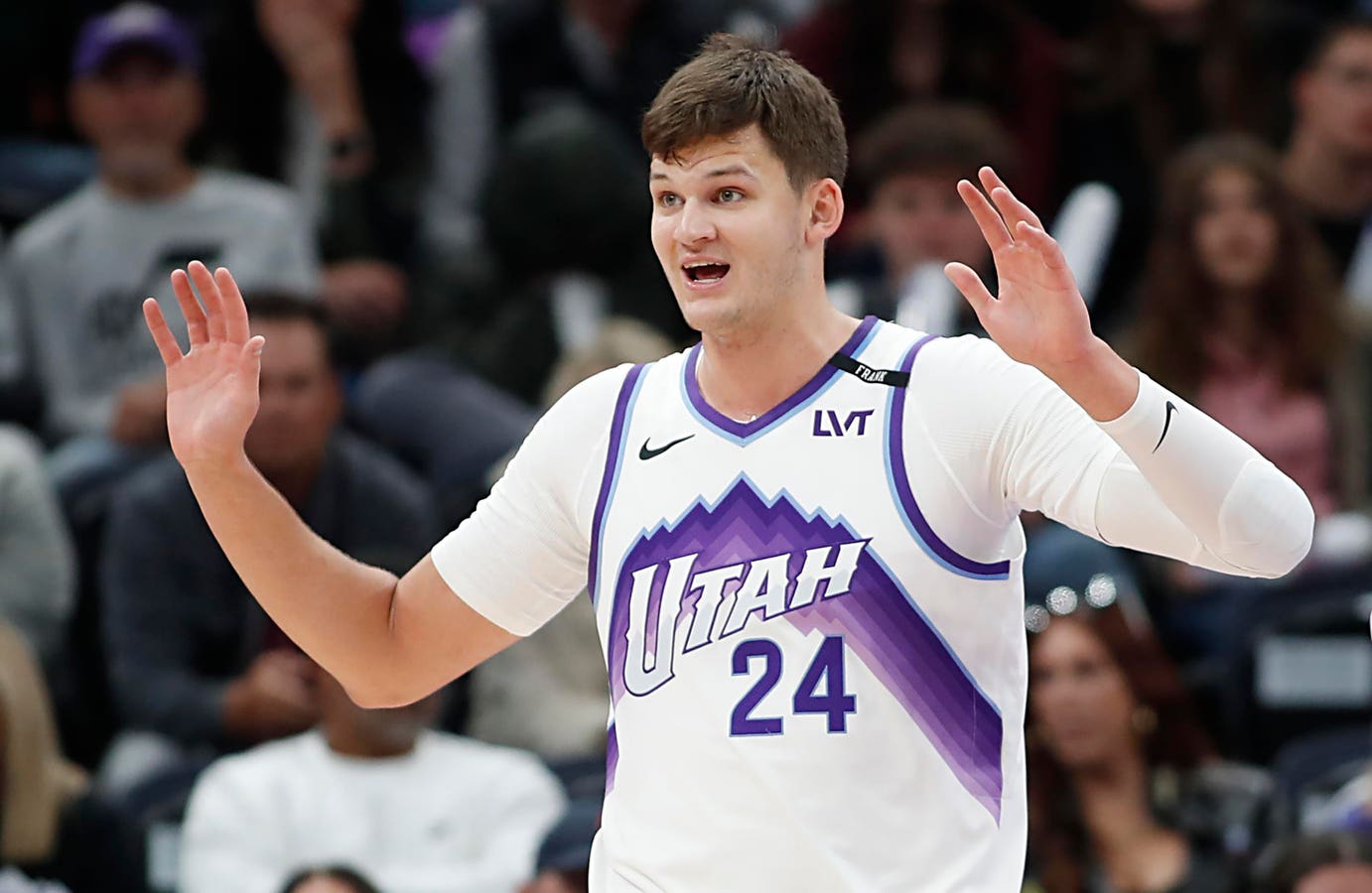 Utah Jazz Are Looking To Run The Tyrese Maxey Playbook With Walker Kessler