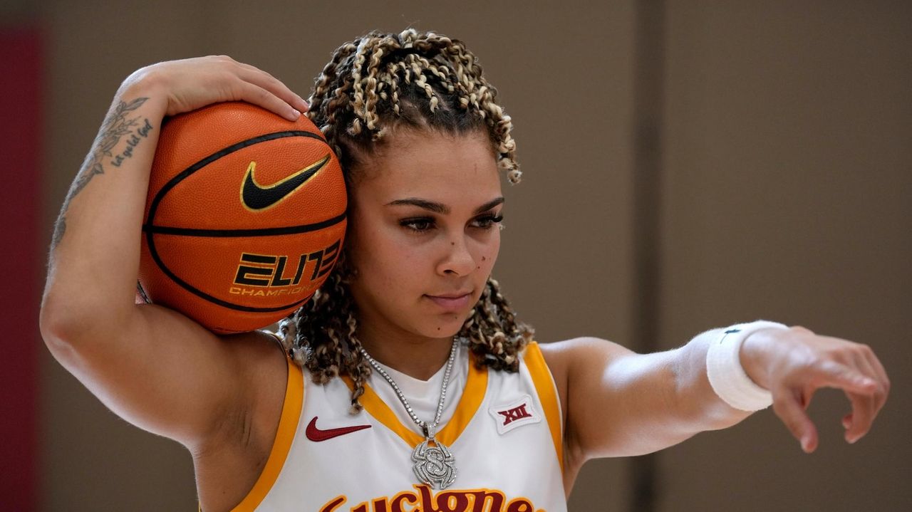Influencer-point guard Jada Williams brings million-plus followers along with her to No. 14 Iowa St