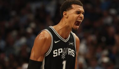 Touring Spurs demolish the Mavericks on opening night