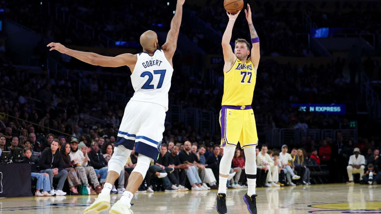 Luka Doncic scores 49 to extend his sizzling season start in Lakers' 128-110 win over Timberwolves