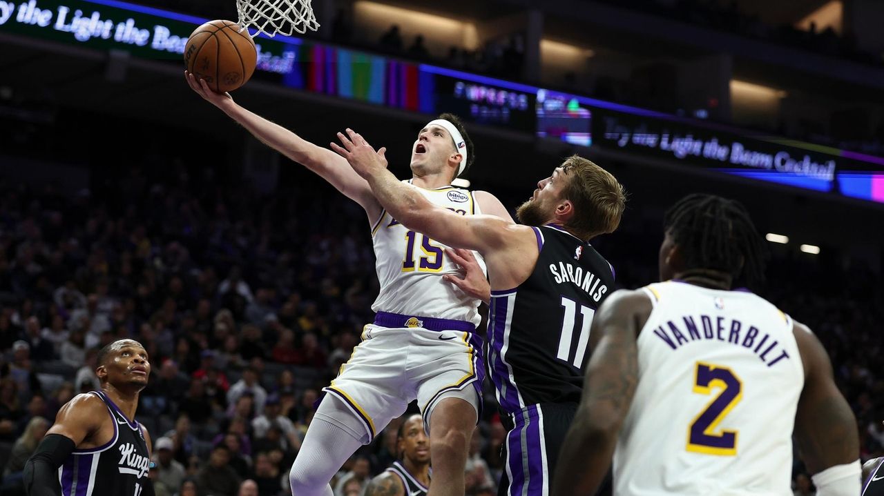 Reaves has career night as Lakers beat Kings without Luka, 127-120