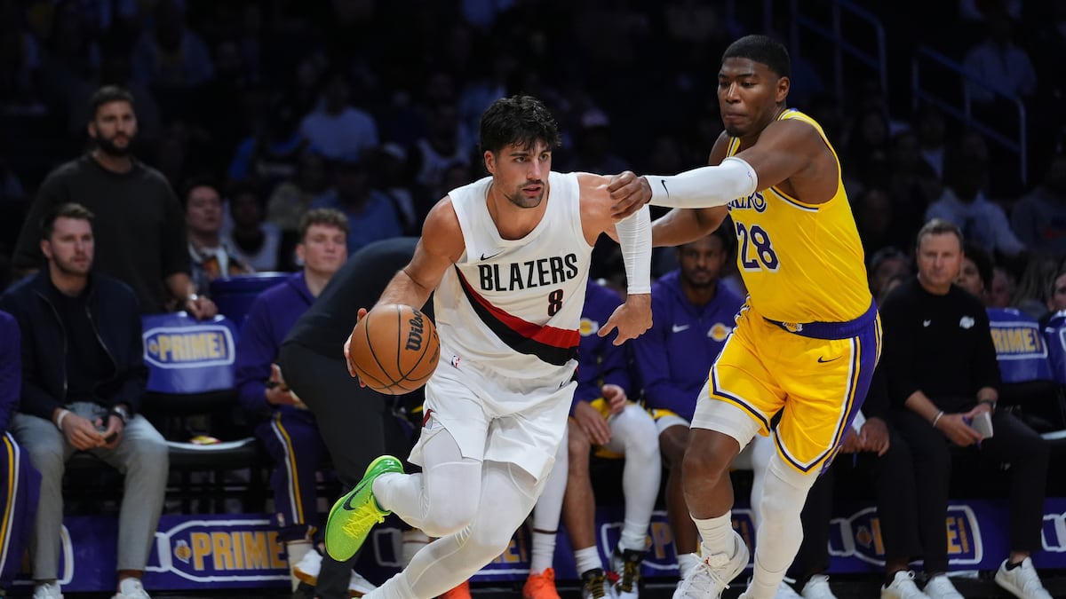 Trail Blazers beat Lakers 122-108 despite Reaves’ 41 points