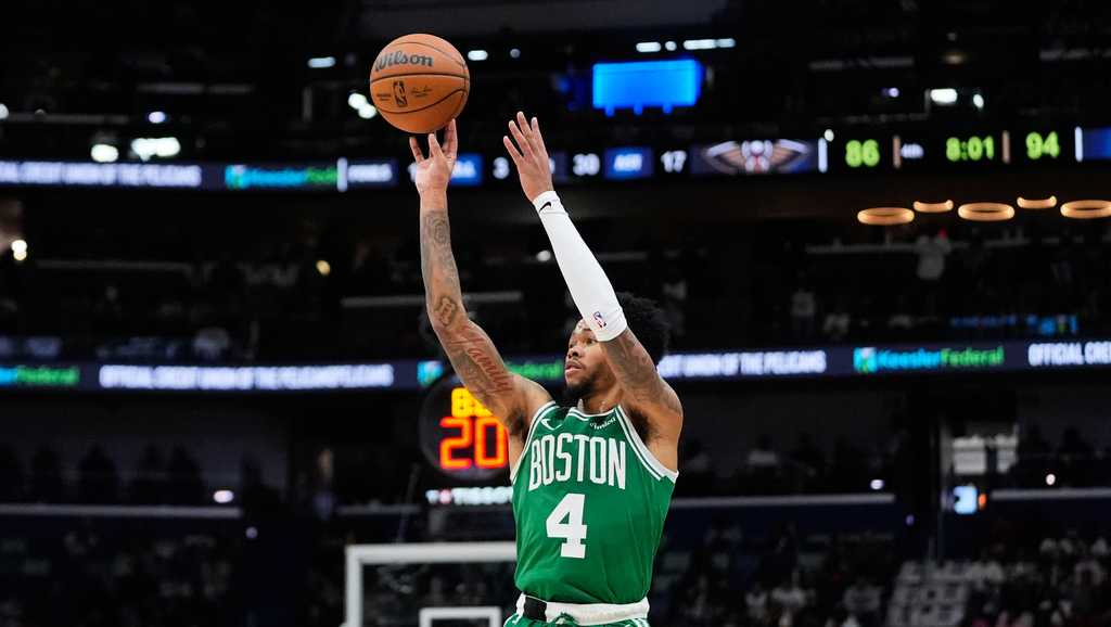 Simons scores 25 points as the Celtics earn their first victory by beating the Pelicans 122-90