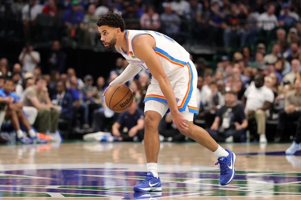 Oklahoma City Thunder v Dallas Mavericks