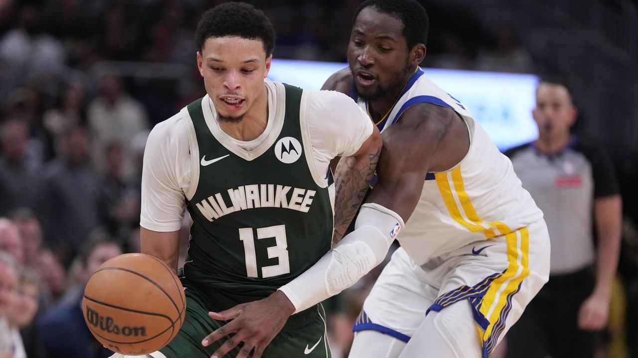 Ryan Rollins' emergence playing huge role in Bucks' fast start