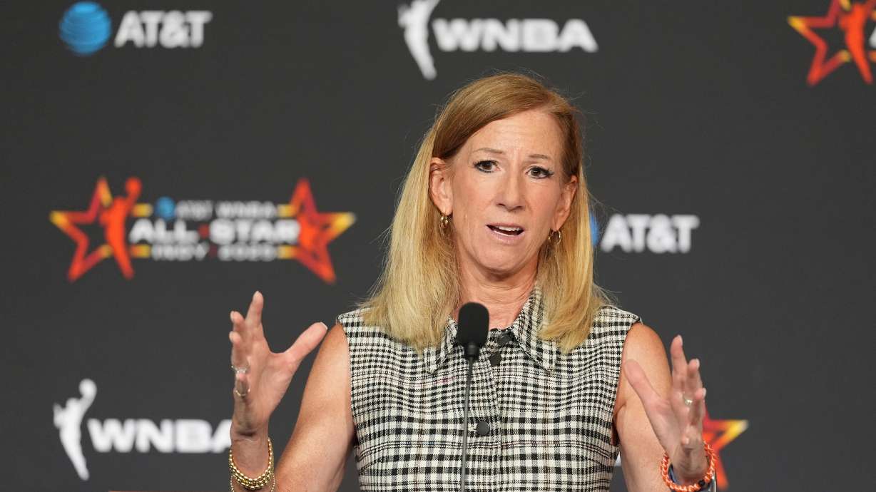 WNBA and players union agree to 30-day extension for CBA negotiations, AP source says